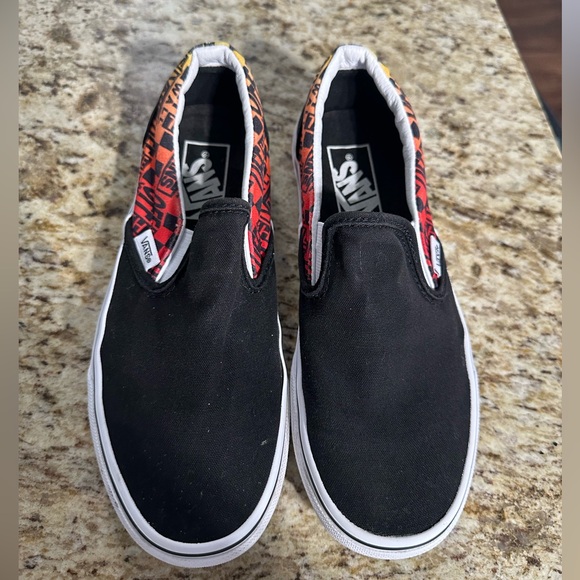 Vans - Picture 2 of 2